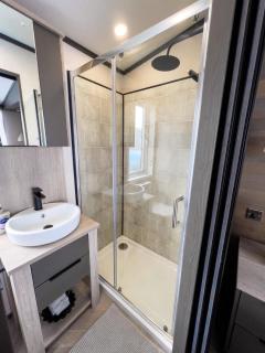 Marina Bay Lodges - 8
