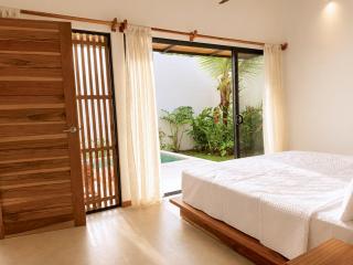 Private Villa with Pool & AC Near the Beach & Town - 6