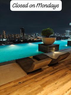 Arbor Stay Suites with Infinity Pool & Gym - 5