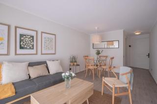 Stylish 1BR Apt Oasis Steps from Costanera Center - 1