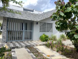 Las Tres Casitas 3A - 9