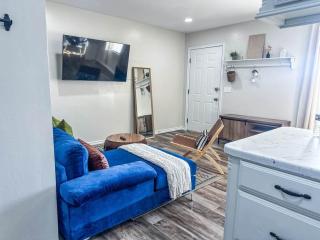 ModWest Escape | Pets Welcome | Near I-40 & Rt 66 - 6