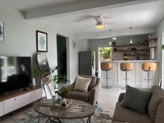 Castaways Haven Apt Few steps from Mero Beach - 3