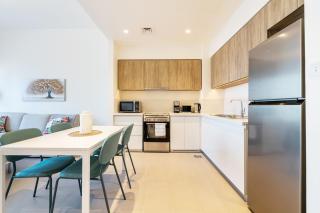 Stylish Home in Executive Residences - 7