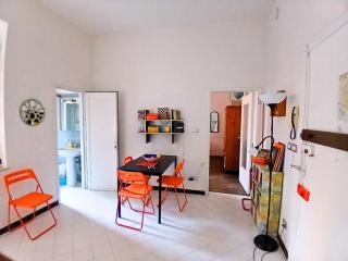 Bright Central Apartment Near Two Towers - 9