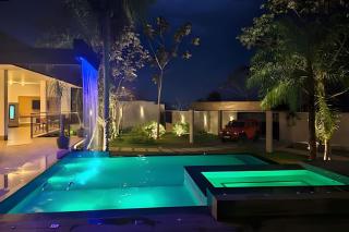 Casa da Cascata, nova, piscina, vista, alto padrão - 5
