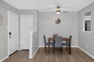 Modern & Comfortable Retreat - 7