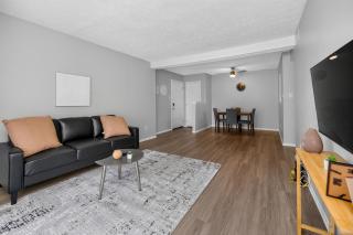 Modern & Comfortable Retreat - 5