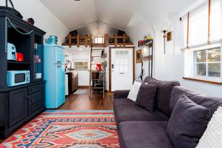 The Painted Cabin - 8