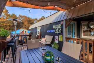 The Painted Cabin - 9
