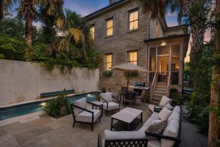 Southern Elegance Main House - 8