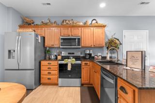 Tina Condo B-5 - 7