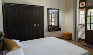 villa in Galle with peaceful garden - 2