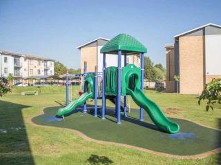High Star at True North 2nd Floor Modern 2 Bedroom Apartment - 2