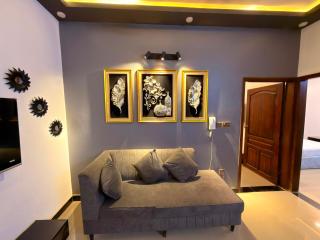 Meadows Suites & Apartment - 2