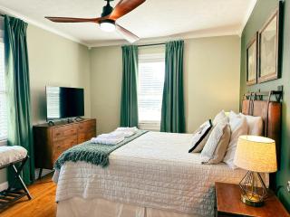 Charming 4BR with Fire Pit Next to Barton 1792 - 7