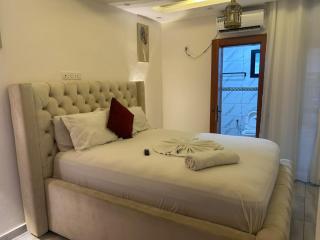 LUXURY Complex - 4