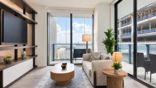 Downtown Miami 1BR Wraparound Balcony, Pool and Gym - 0