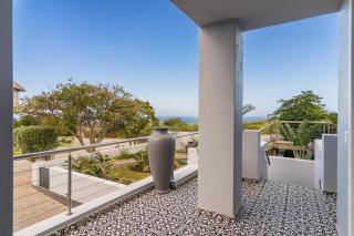Pezula Golf Estate 4BR Villa, Pool & Sea Views - 2