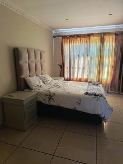 Red Corner Guest House - 0