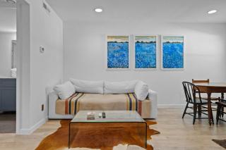 Chic 1BR 1BA Condo in Clarksville with Gated Entry and Patio by Austin Vacay - 0