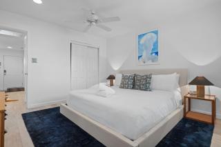 Chic 1BR 1BA Condo in Clarksville with Gated Entry and Patio by Austin Vacay - 8