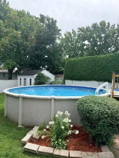 Pool house in Châteauguay - 0