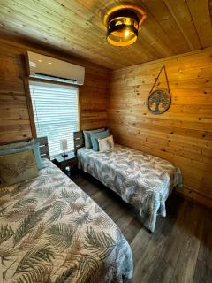 River Cabin in Woodsboro - 8