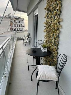 Irida's Vintage Guesthouse - 1