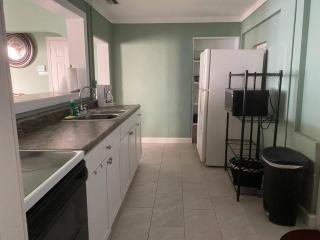 Downtown Sarasota House 3BR,2BA, Pet-Friendly,6PPL - 1