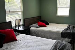 Downtown Sarasota House 3BR,2BA, Pet-Friendly,6PPL - 3