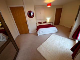 Leeds City Duplex Penthouse - 4