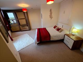 Leeds City Duplex Penthouse - 6