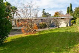 Bellbird Cottage With Lake and Mountain Views - 6