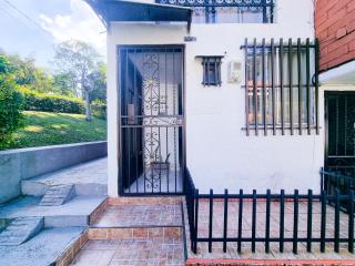 Acogedor apartamento cerca al tranvía 101 - 9