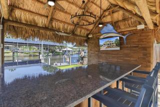 Crystal River Waterfront 5BR w Dock - Sleeps 11 - Bayshore Getaway - 8