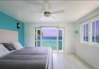 Tideline- 4BR Beachfront Modern Villa - 3