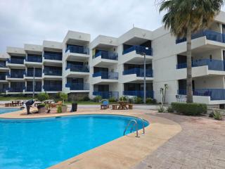 Remodelado Condo en la Playa - Posada Condominios - 1