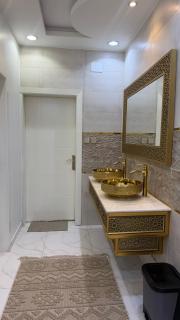 شقه انيقه بغرفة نوم و صالة - 9