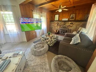 Agate Ranch 2 BD + Views + EV + Walk to River - 8