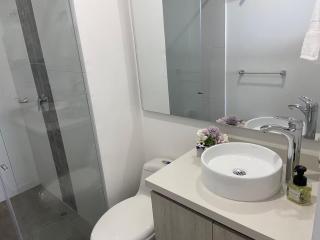 Modern condo 5 min to the beach, Santa Marta - 9
