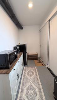 Private Entry, Full Bath, Kitchenette, Free Parking - 2
