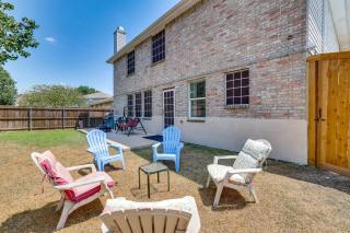 9BR Group Getaway Outside Fort Worth - 0