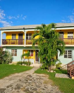 Quiet 1-Bedroom Stay in Fitches Creek - 1