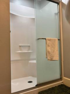 Suite Victory #6 On Main St (2 bedroom) - 3