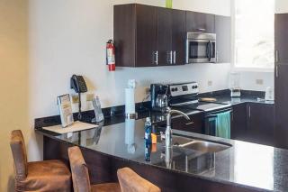 The Palms 501 - 2