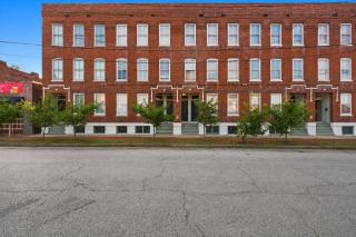 9th St Retreat In the Heart of Historic Soulard - 9