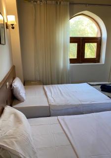 Rihanna 2 bedrooms with lagoon access - 2