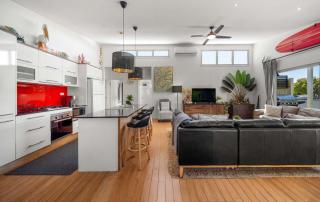 Delightful Dicky Beach Holiday House - 0