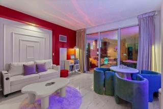 777 Suite Sphere and Strip View with Private Balcony - 5